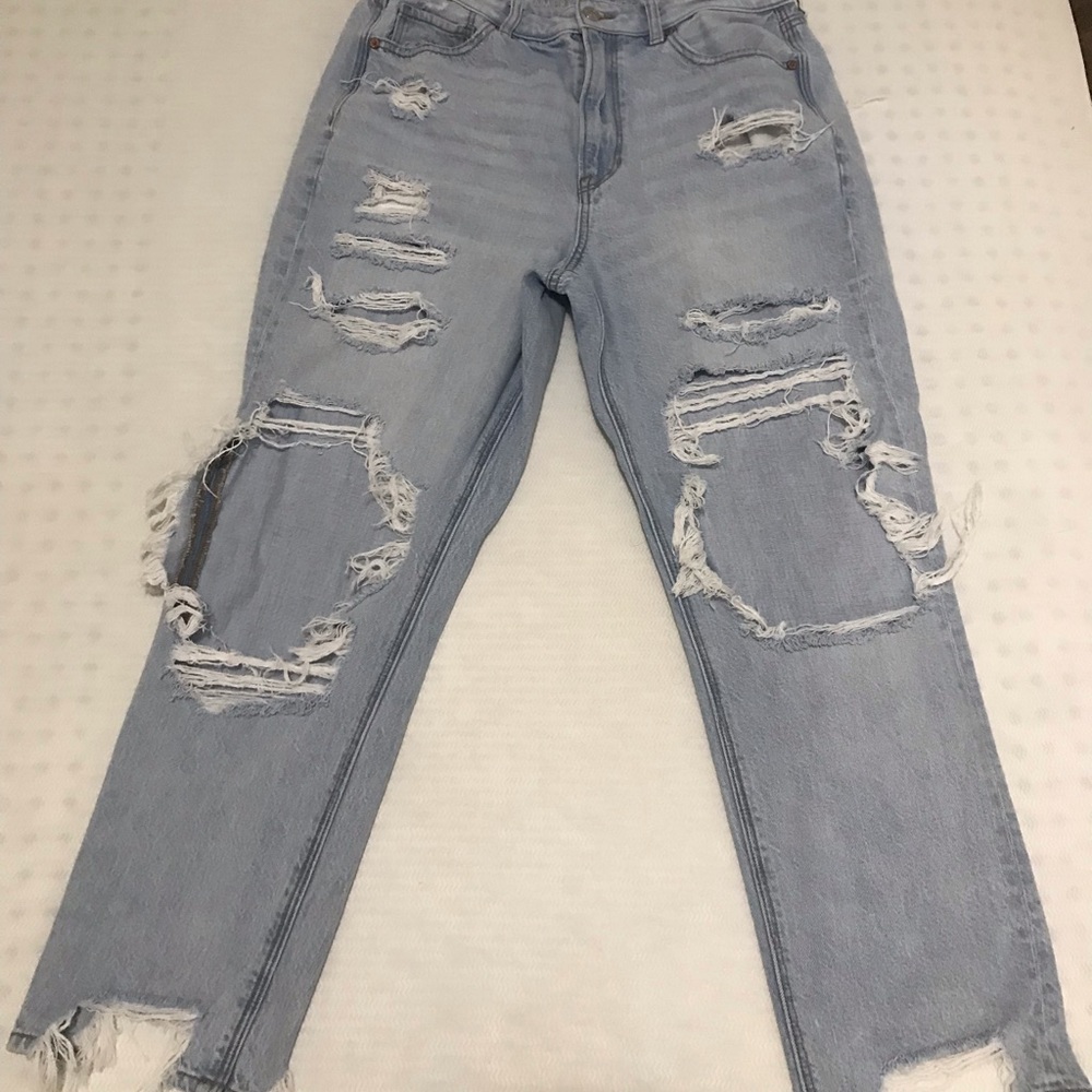 American Eagle mom jeans